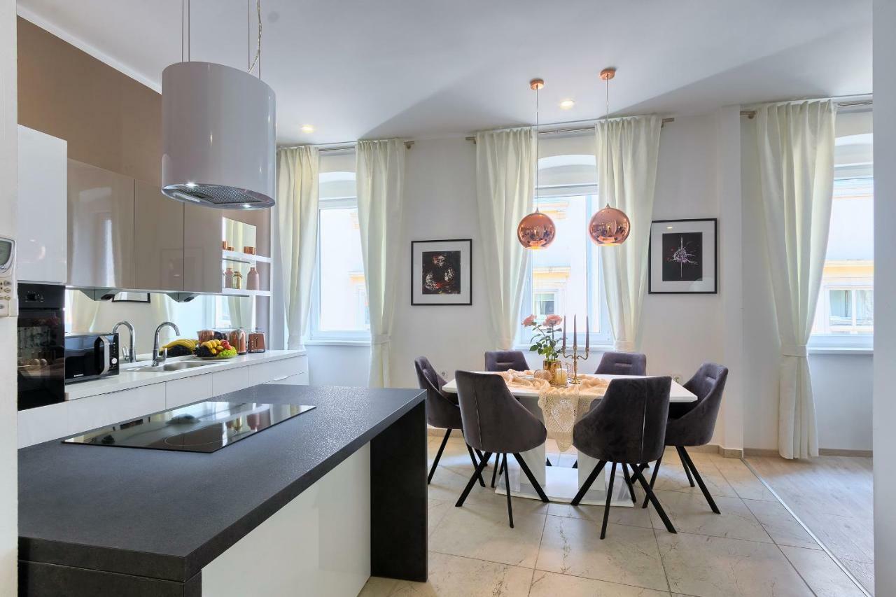 PUY Hedone Luxury Apartment With Free Parking מראה חיצוני תמונה